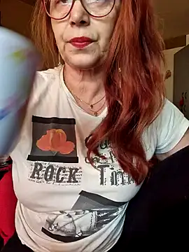 Snapshot of Chriss_Tinaa chatting on 13, 6, 2026 Chriss Tinaa online show from 13, 6, 2026