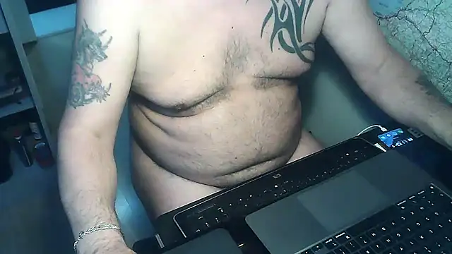Snapshot of DUDURA@xh chatting on 4, 12, 2024 DUDURAxh online show from 4, 12, 2024