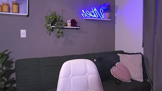 HannahEvanss online show from 15, 12, 2025