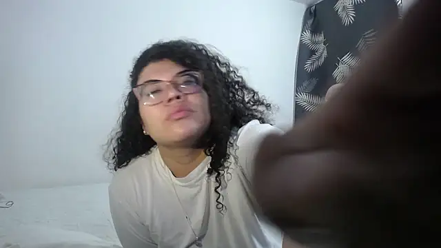 mabigomez00 online show from 6, 3, 2025