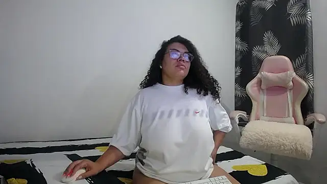 Snapshot of mabigomez00 chatting on 9, 1, 2026 mabigomez00 online show from 9, 1, 2026