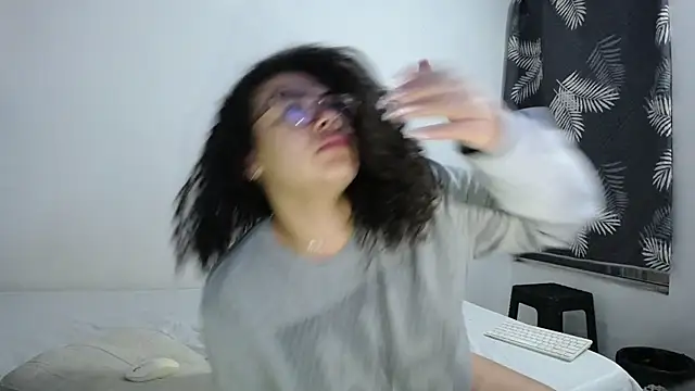 mabigomez00 online show from 19, 4, 2026