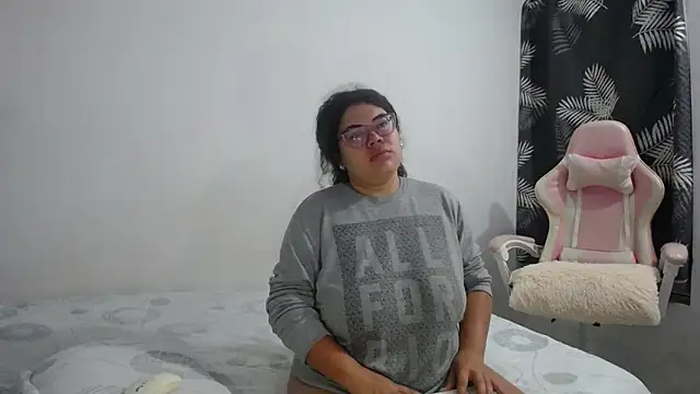 Snapshot of mabigomez00 chatting on 20, 2, 2026 mabigomez00 online show from 20, 2, 2026