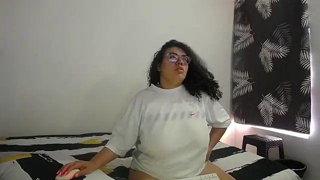 mabigomez00 online show from 2, 4, 2026