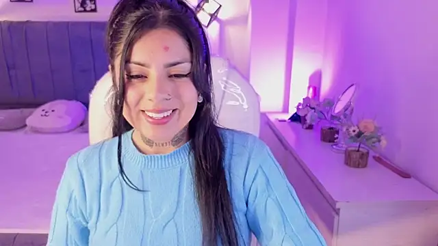 Snapshot of Catalinaa_martinez chatting on 9, 10, 2025 Catalinaa martinez online show from 9, 10, 2025