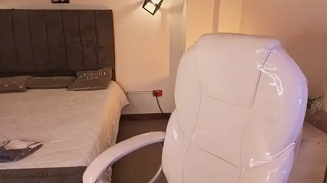 Catalinaa martinez online show from 16, 11, 2025