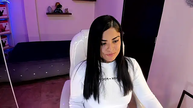 Snapshot of Catalinaa_martinez chatting on 1, 3, 2025 Catalinaa martinez online show from 1, 3, 2025