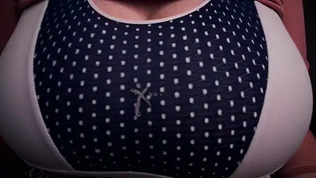 AnnyelinnaLove online show from 22, 12, 2025