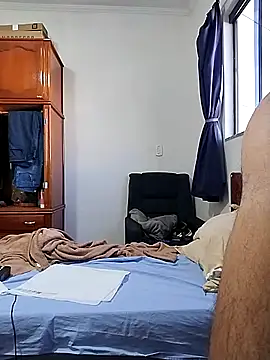 SAFADINHO-25 online show from 12, 11, 2025