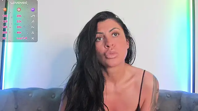 Snapshot of BiancaCruzzz chatting on 26, 5, 2026 BiancaCruzzz online show from 26, 5, 2026