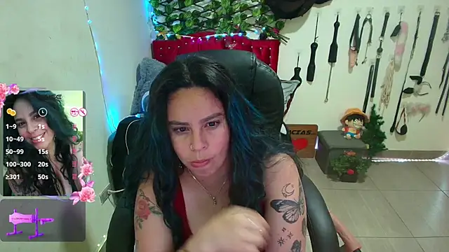 Snapshot of elektra_32 chatting on 23, 7, 2026 elektra 32 online show from 23, 7, 2026