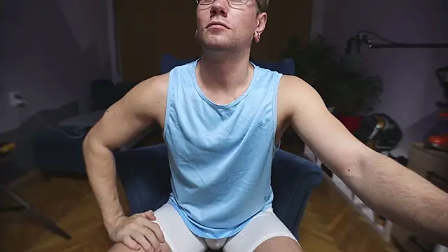 Snapshot of kevin-park chatting on 3, 11, 2025 kevin-park online show from 3, 11, 2025