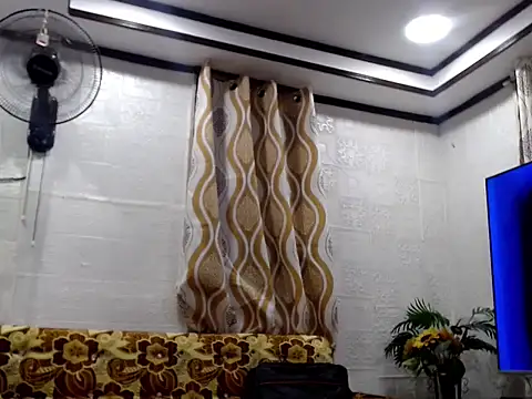 Snapshot of alondra_marie23 chatting on 22, 9, 2025 alondra marie23 online show from 22, 9, 2025