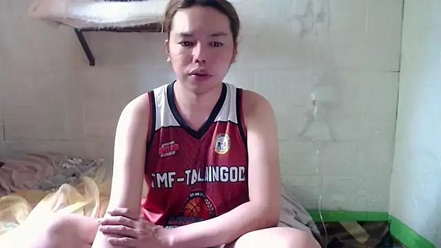 Snapshot of alondra_marie23 chatting on 17, 11, 2025 alondra marie23 online show from 17, 11, 2025