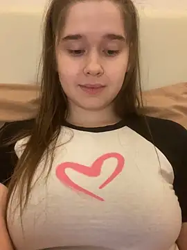 HornyGirlH online show from 24, 10, 2025