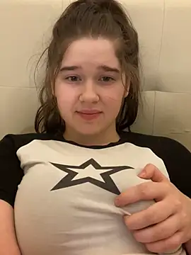 HornyGirlH online show from 9, 2, 2025