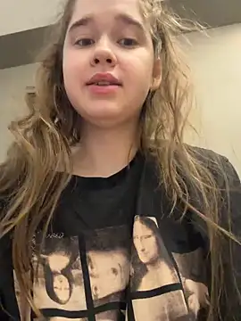 HornyGirlH online show from 27, 3, 2026