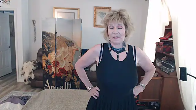 SindeeDix online show from 9, 7, 2026