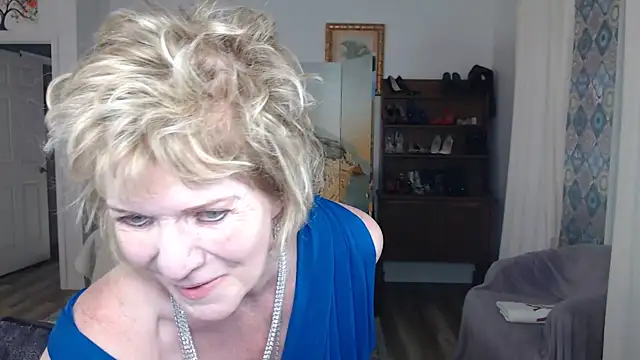 SindeeDix online show from 5, 3, 2026