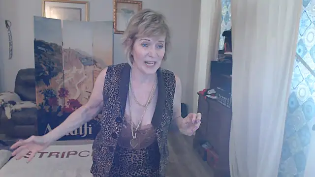 SindeeDix online show from 4, 8, 2026