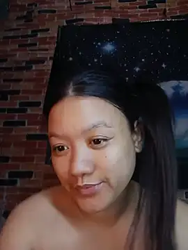 Snapshot of Urchanel chatting on 24, 5, 2026 Urchanel online show from 24, 5, 2026
