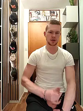 Playbunniboy online show from 10, 2, 2025