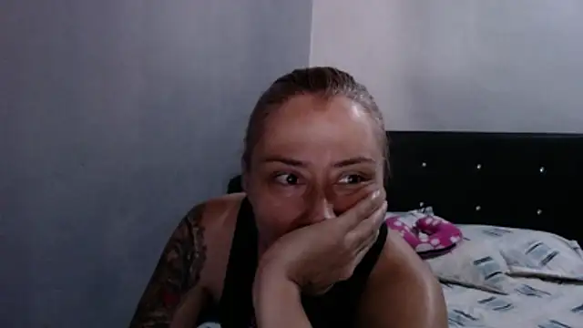 Snapshot of cataanderson_ chatting on 3, 6, 2026 cataanderson online show from 3, 6, 2026