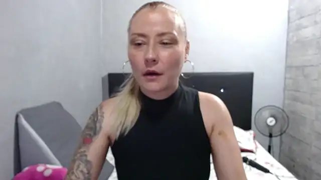 cataanderson  online show from 29, 7, 2026