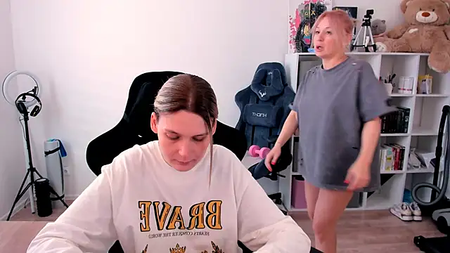 hotblonds online show from 21, 2, 2026