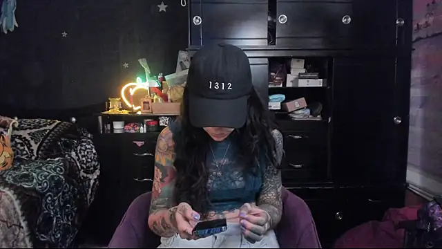 Lilmarieee online show from 25, 1, 2025