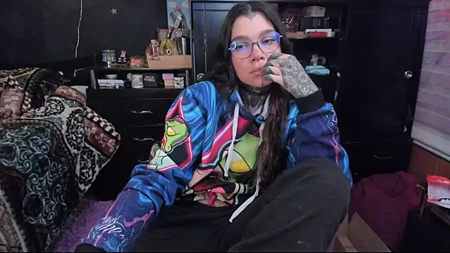 Lilmarieee online show from 14, 3, 2025