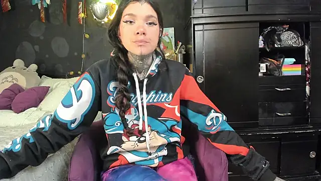 Snapshot of Lilmarieee chatting on 6, 11, 2025 Lilmarieee online show from 6, 11, 2025