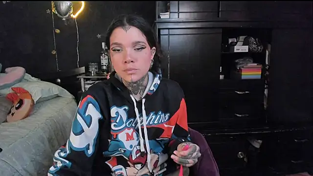 Lilmarieee online show from 17, 9, 2025