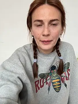 BritneyHall online show from 16, 10, 2025