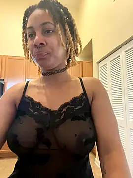 Snapshot of goddessxdreaxo chatting on 16, 10, 2025 goddessxdreaxo online show from 16, 10, 2025