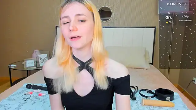Snapshot of fleximona chatting on 9, 10, 2025 fleximona online show from 9, 10, 2025
