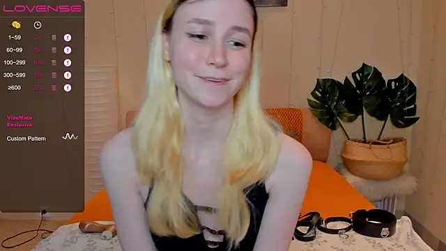 Snapshot of fleximona chatting on 8, 12, 2024 fleximona online show from 8, 12, 2024