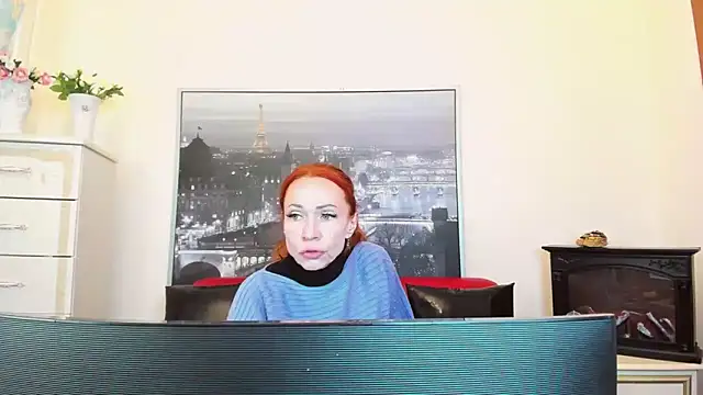 Snapshot of softlysoftlyasbeauty chatting on 2, 10, 2025 softlysoftlyasbeauty online show from 2, 10, 2025