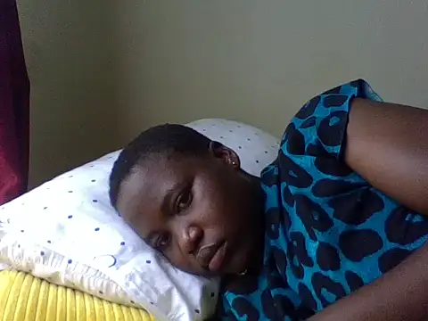 cute-marianna online show from 27, 10, 2025