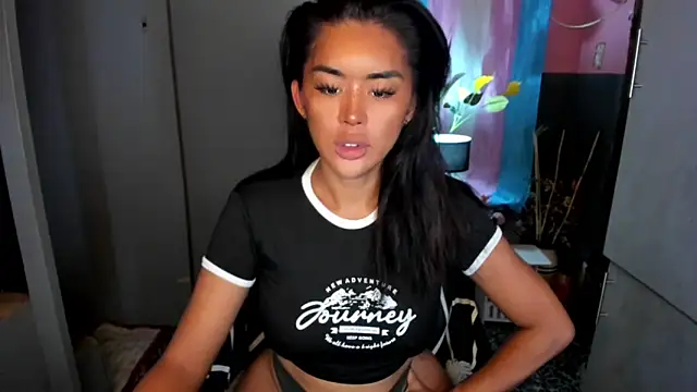 Snapshot of QuiinMollyXxX chatting on 26, 4, 2026 QuiinMollyXxX online show from 26, 4, 2026