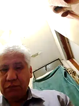 Momlover2022 online show from 12, 4, 2026