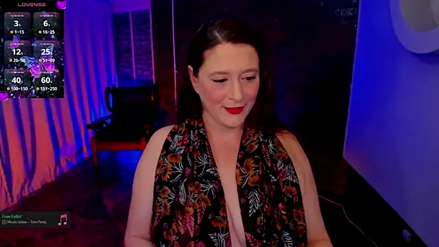 Snapshot of cee2nv chatting on 4, 7, 2026 cee2nv online show from 4, 7, 2026