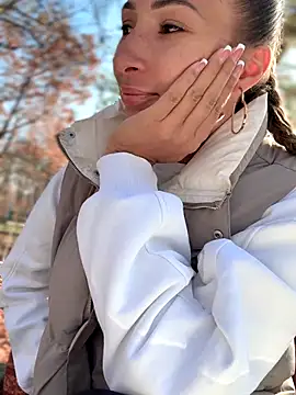 YOUR-KARINA online show from 2, 11, 2025