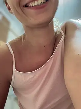 YOUR-KARINA online show from 19, 9, 2025