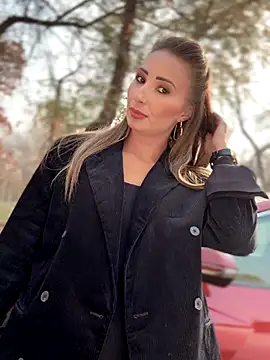 YOUR-KARINA online show from 28, 10, 2025