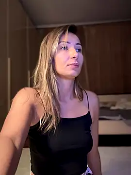 YOUR-KARINA online show from 25, 11, 2025