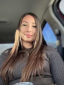 YOUR-KARINA online show from 10, 1, 2025