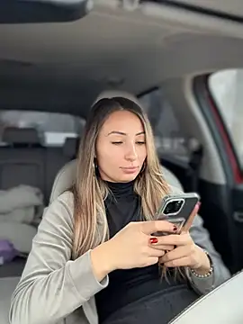 YOUR-KARINA online show from 15, 1, 2026