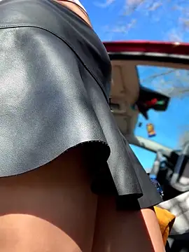 YOUR-KARINA online show from 30, 3, 2026