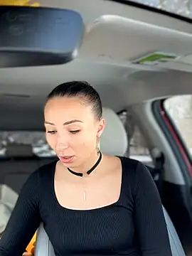 YOUR-KARINA online show from 13, 3, 2026